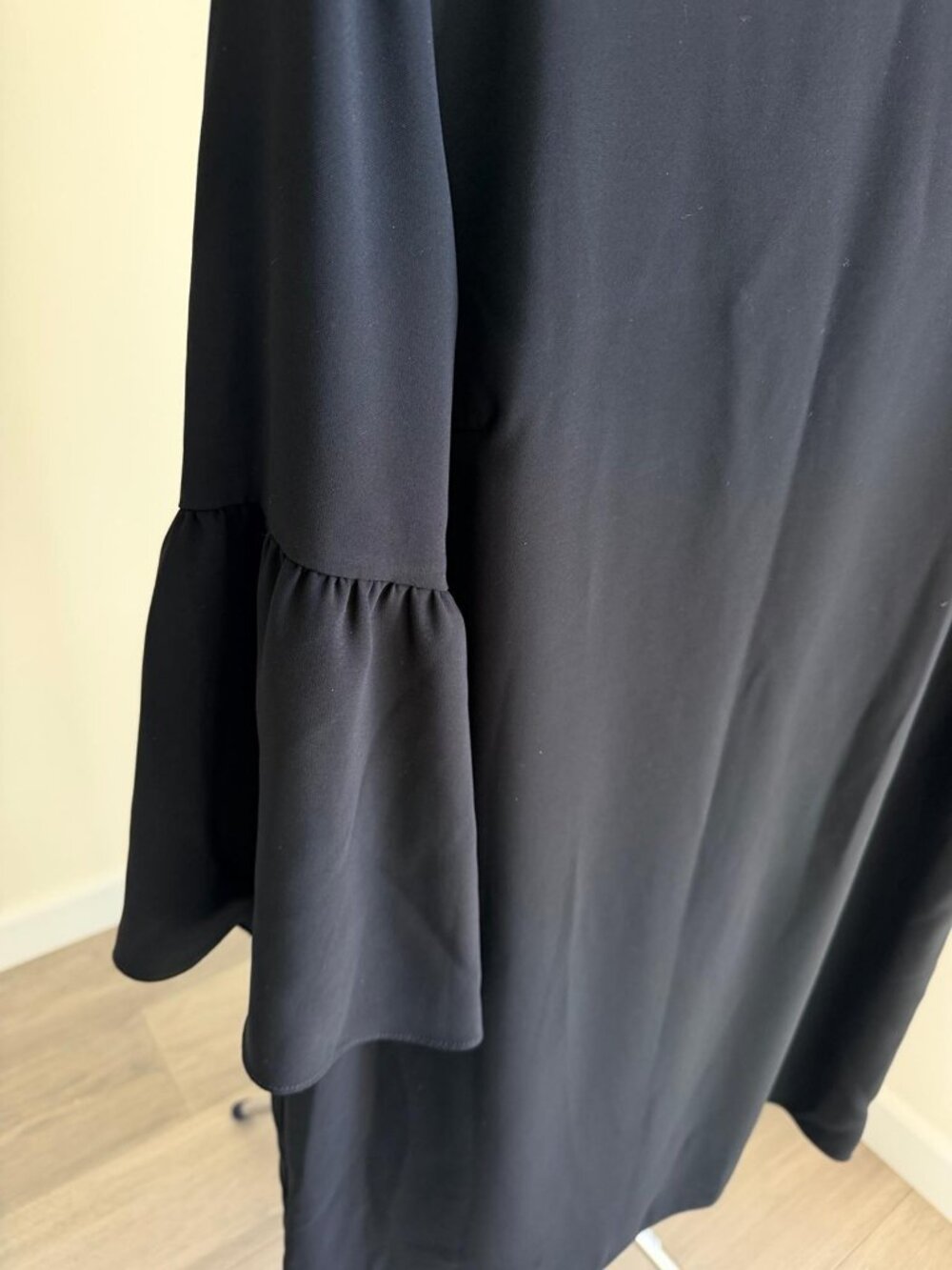 Uprichard Black Midi Dress